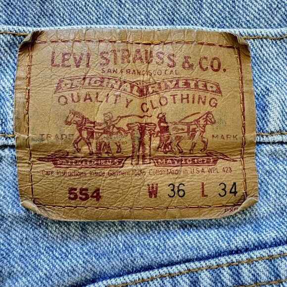 VINTAGE Levis 554 Jeans Mens 36 x 34 Blue Denim Relaxed Straight USA 90s Y2K - Picture 4 of 14